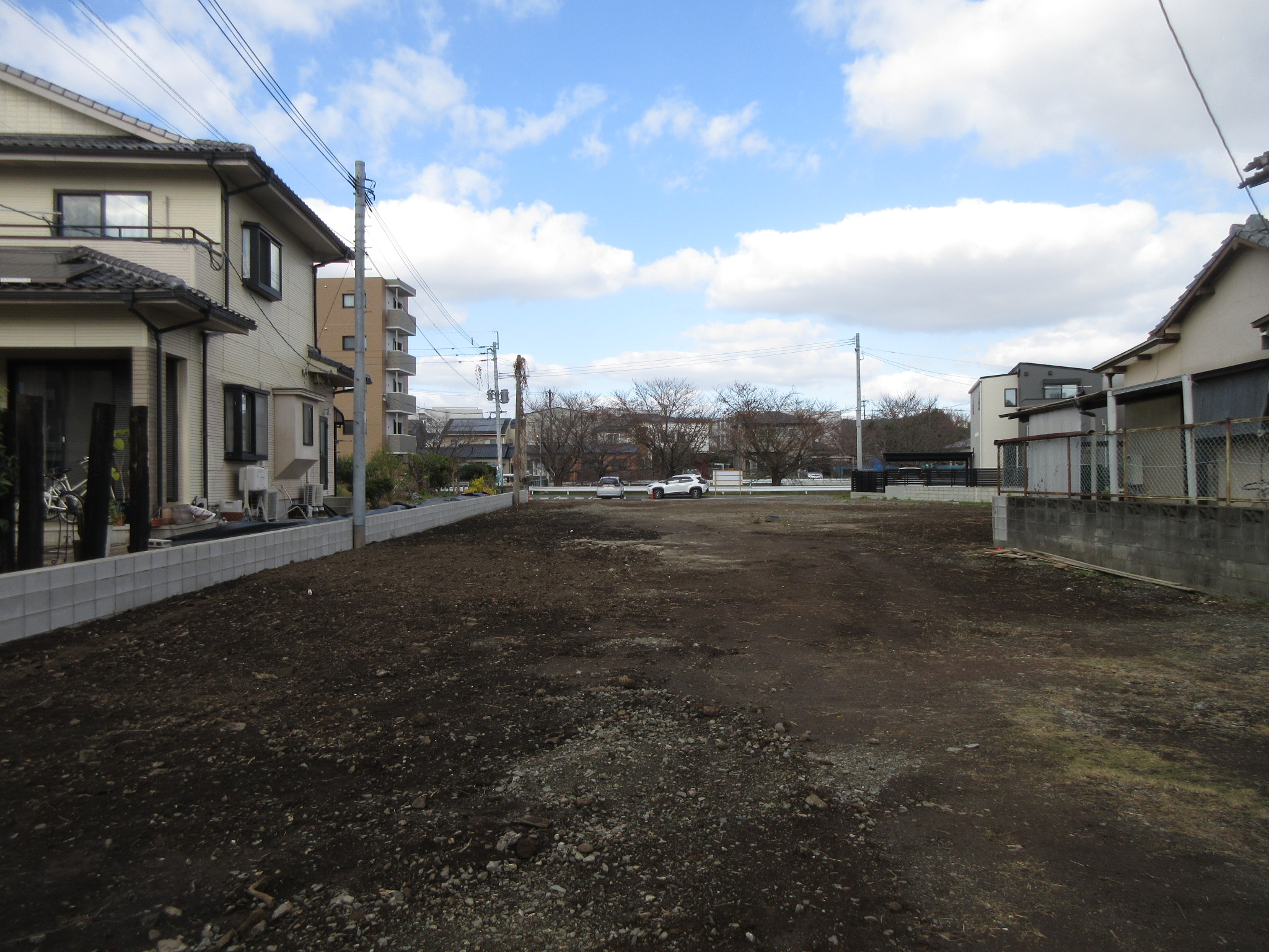 現況更地☆土地広々437坪　事業用地　アパート用地